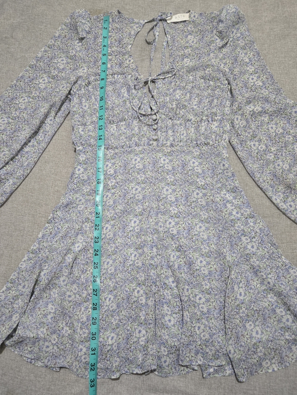 ASTR the Label Floral Mini Dress Light Blue Long Sleeve Cutout Smocked Back S - Picture 10 of 12